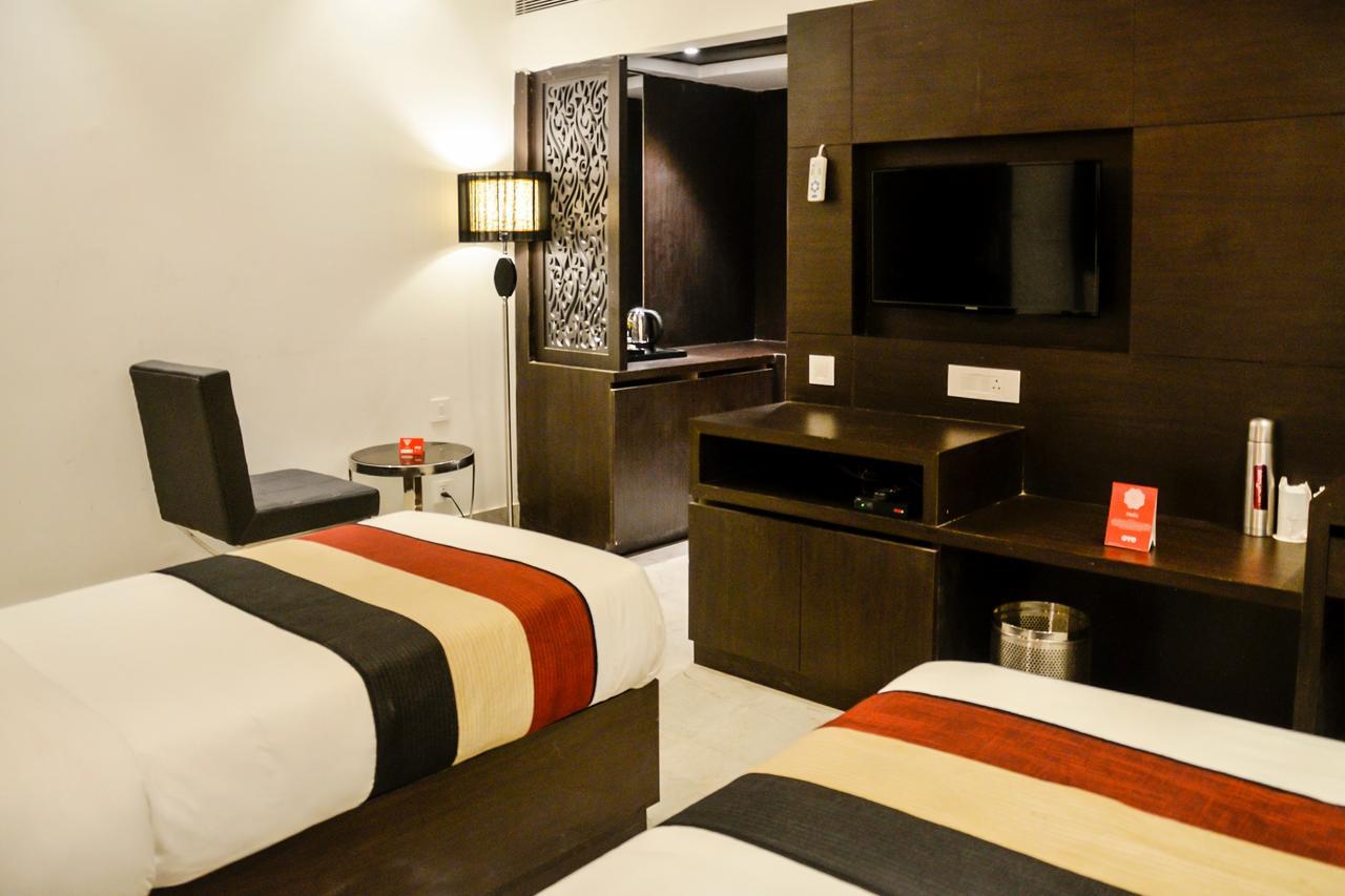 Oyo 1358 Hotel Crossroad Lucknow Zewnętrze zdjęcie
