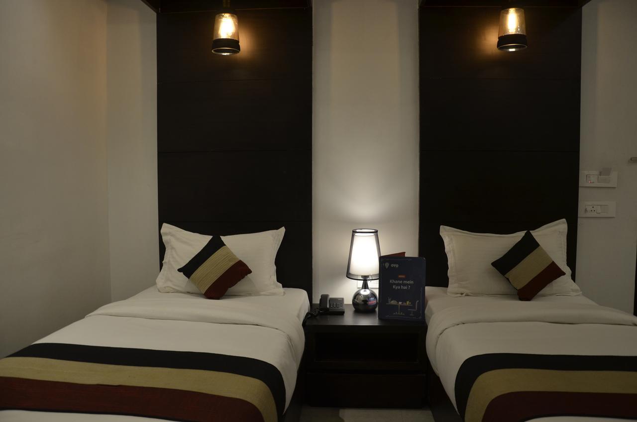 Oyo 1358 Hotel Crossroad Lucknow Zewnętrze zdjęcie